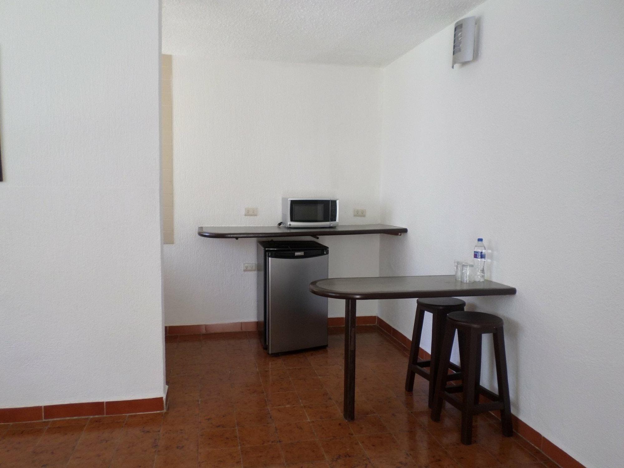 Hotel Suites Mediterraneo Boca Del Rio فيراكروز المظهر الخارجي الصورة