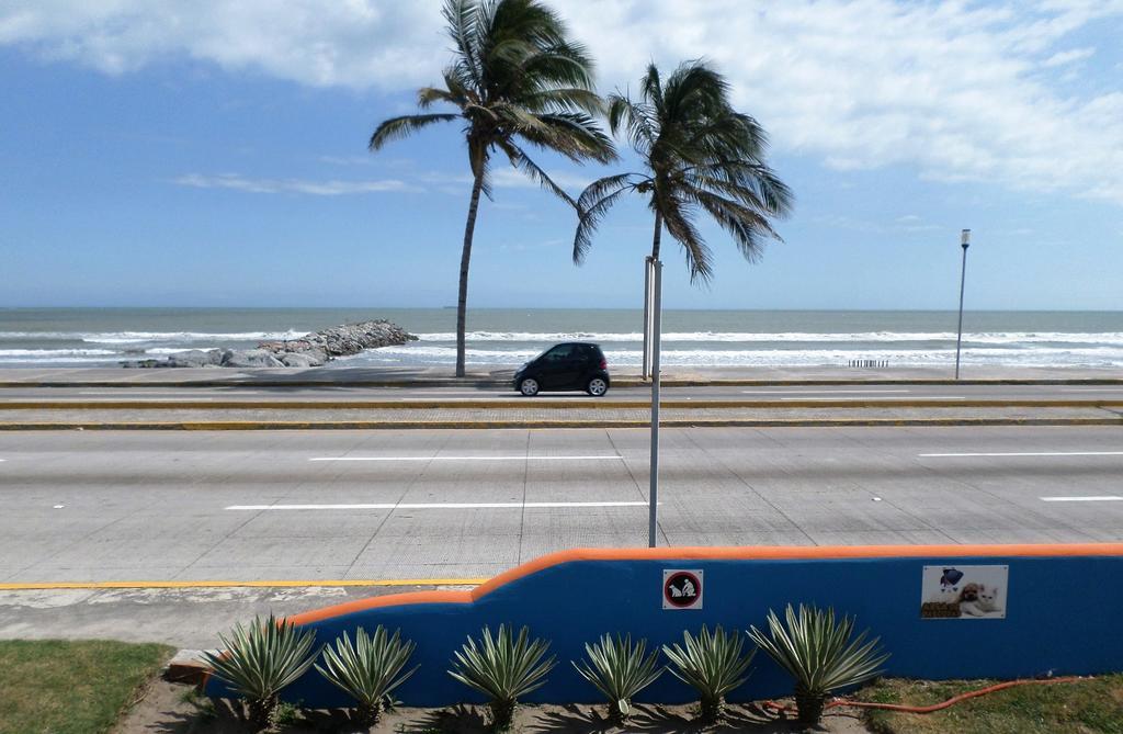 Hotel Suites Mediterraneo Boca Del Rio فيراكروز المظهر الخارجي الصورة
